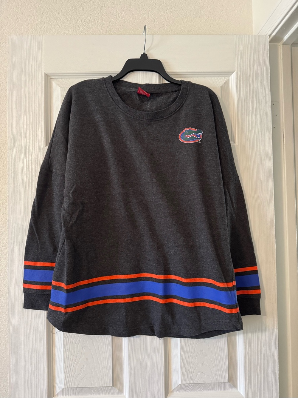 Colosseum Florida Gators Sweater - Size L